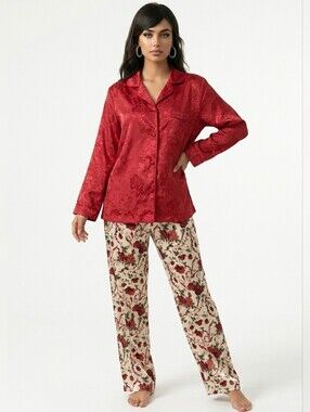 Jaclyn Smith Pajama set, Size SMALL, RED TOP FLORAL PANTS